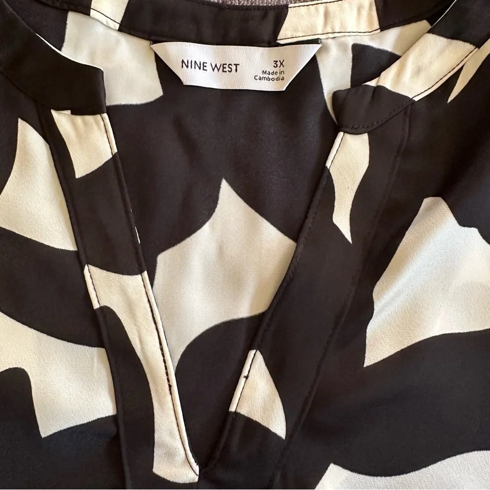 Nine West Elbow Sleeve Popover Blouse 3X NWT - Picture 5 of 5